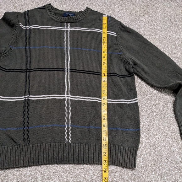 Dockers 100% cotton grey plaid crewneck pullover sweater (flawed) - Picture 14 of 14
